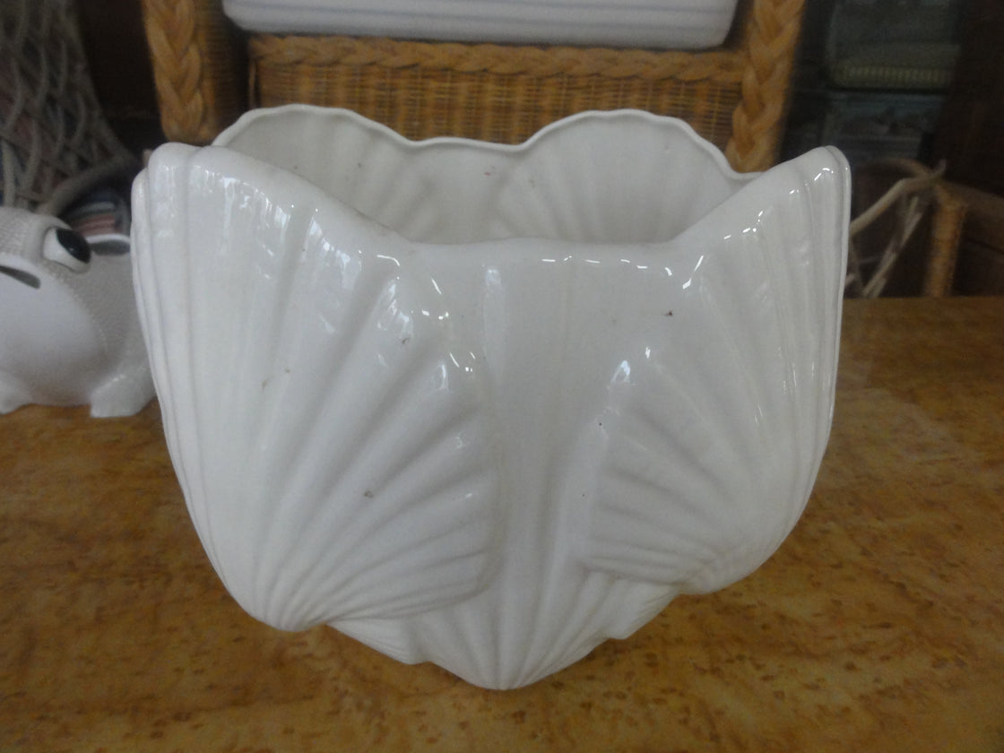 Petite Ceramic Shell Cachepot